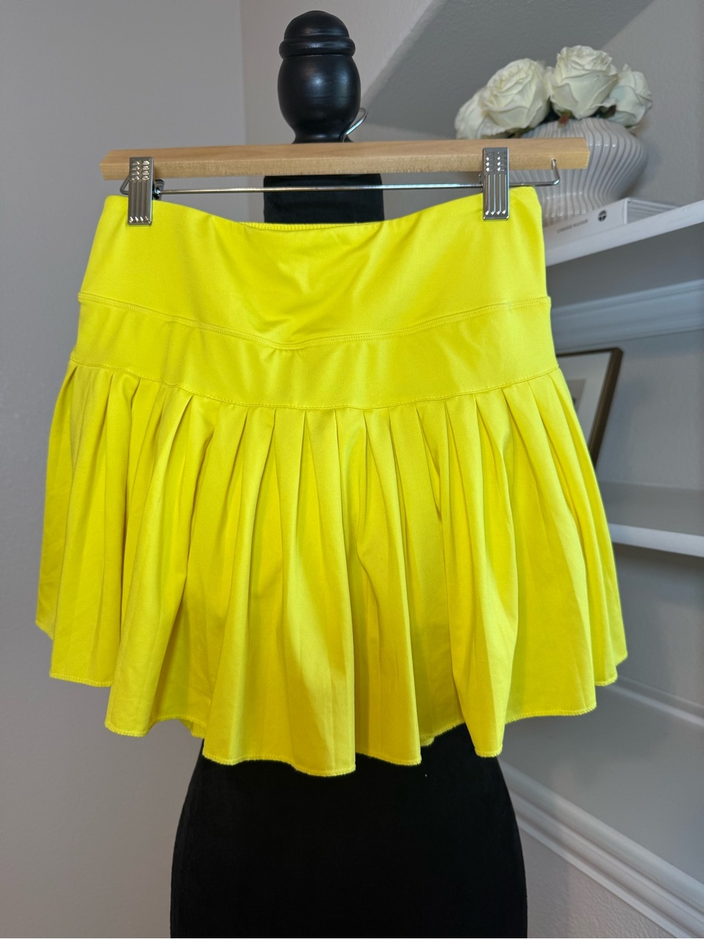 Gianni Bini Neon Yellow Pleated Skirt Shorts